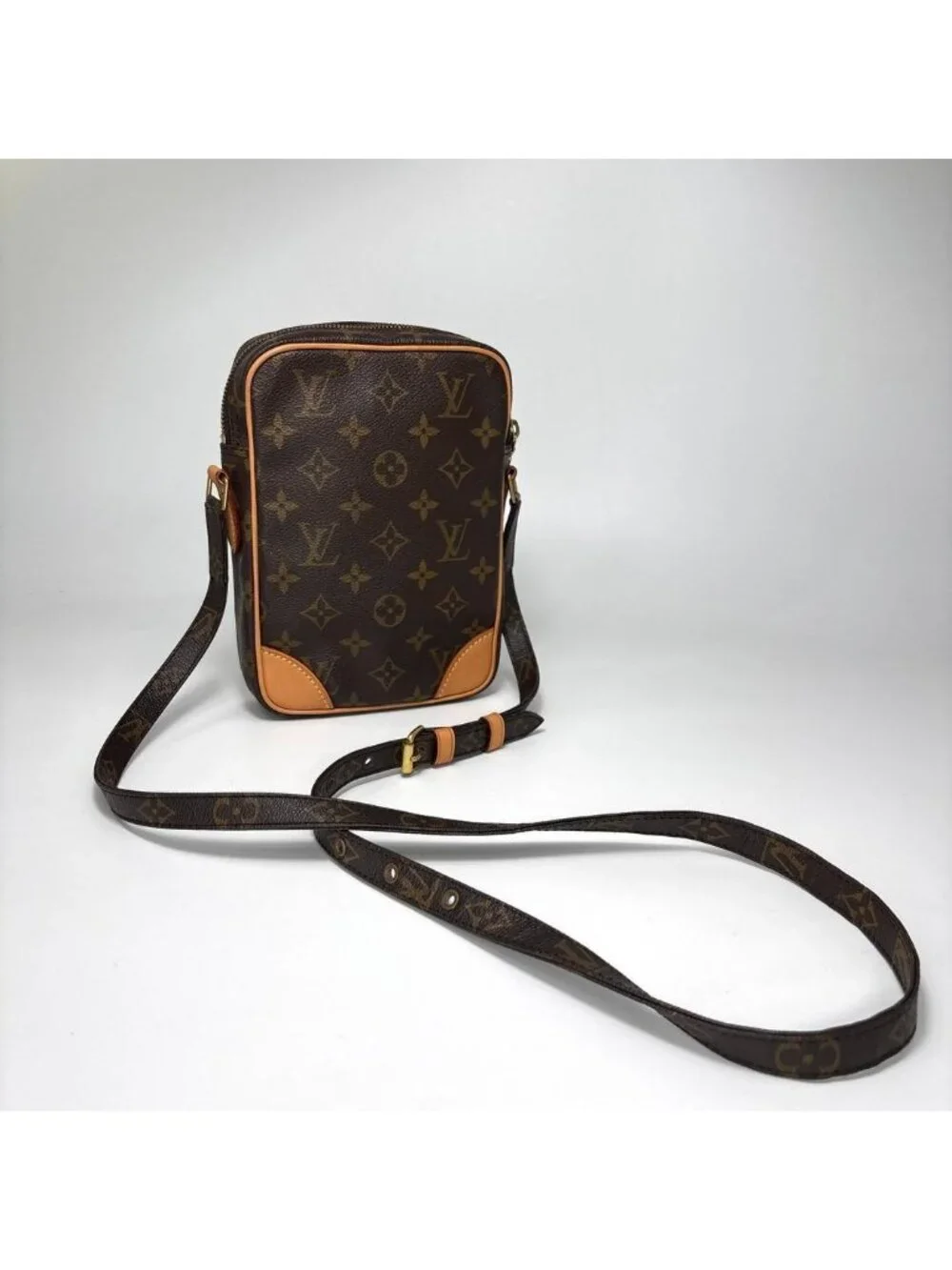 Louis Vuitton Super Monogram Danube Brown
